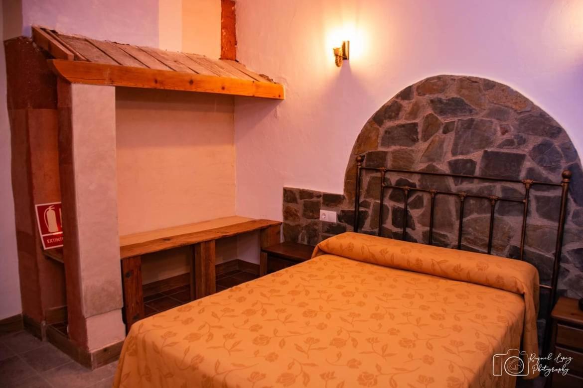 Casa Rural Torremontero Apartamentos 奥尔诺斯 外观 照片